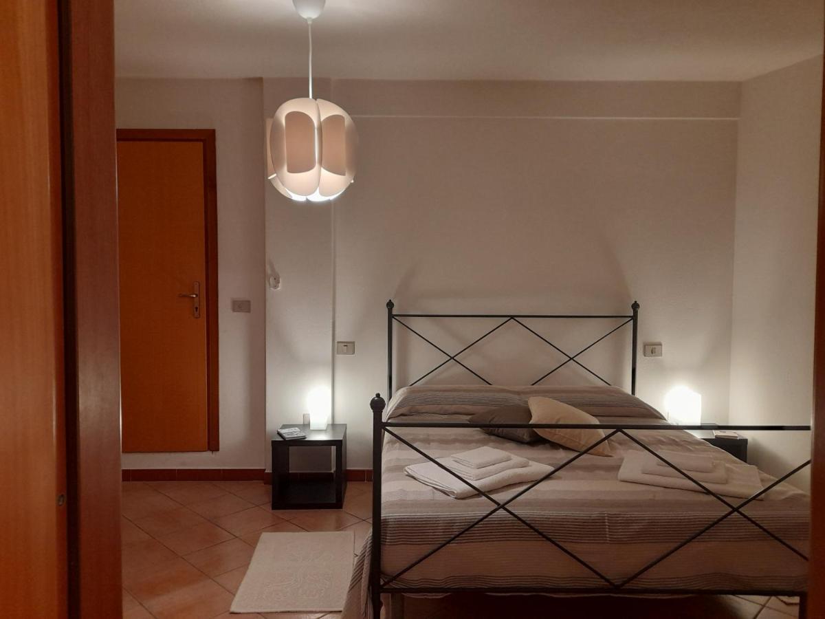 Agriturismo Palas De Serra Country Resort Onifai Kültér fotó