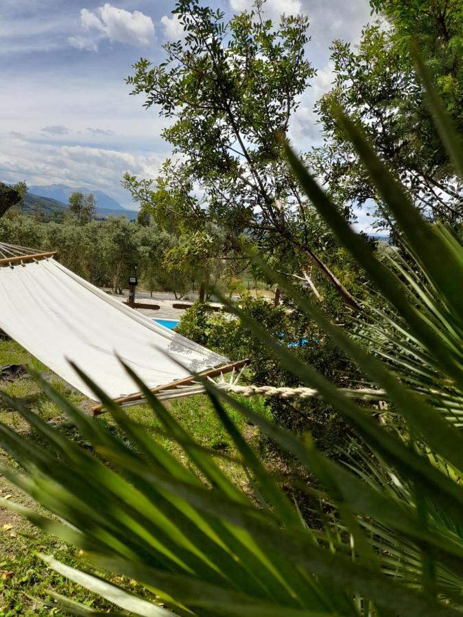 Agriturismo Palas De Serra Country Resort Onifai Kültér fotó